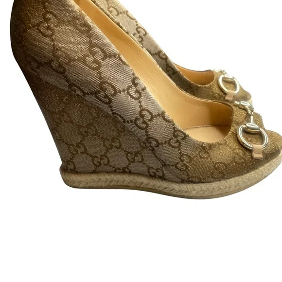 Gucci GG Canvas Charlotte Horsebit Wedge Espadrille Peep Toe Pumps  Size EU 39 - Picture 6 of 11